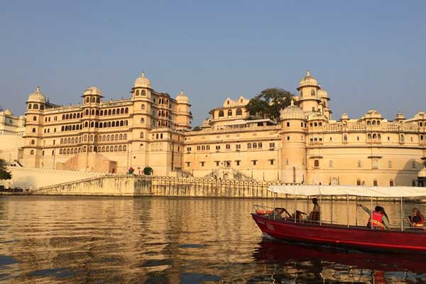 golden-triangle-tour-with-udaipur
